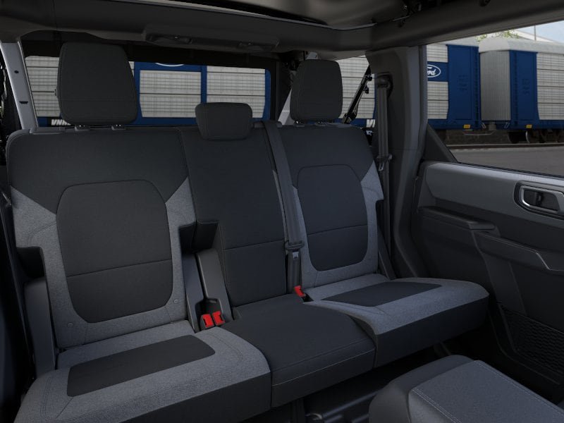 New 2026 Ford Bronco 4-Door AWD/4WD image 11