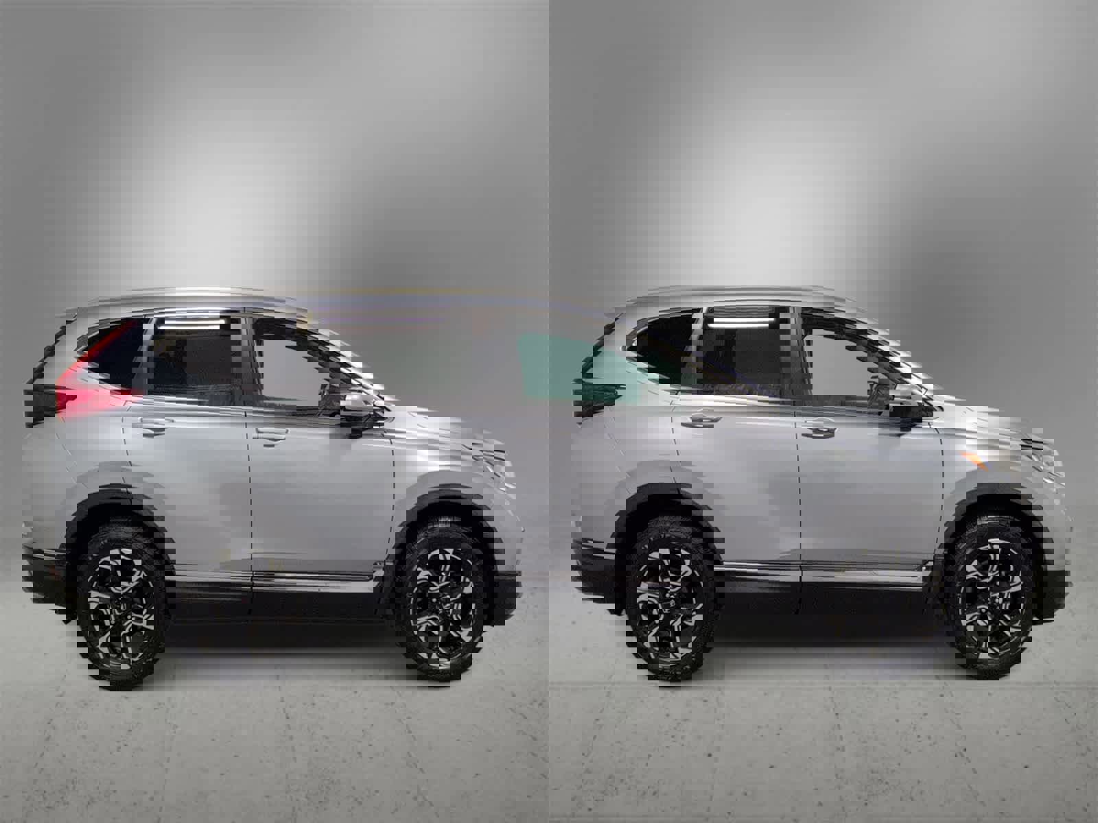 Used 2018 Honda CR-V Touring image 9