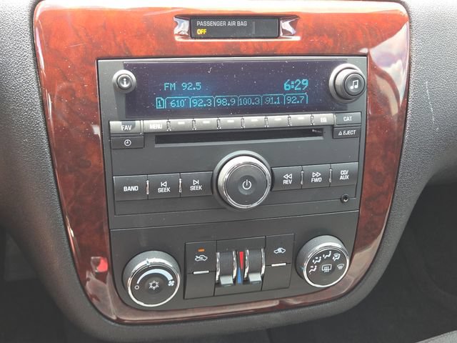 Used 2009 Chevrolet Impala LT FWD image 22