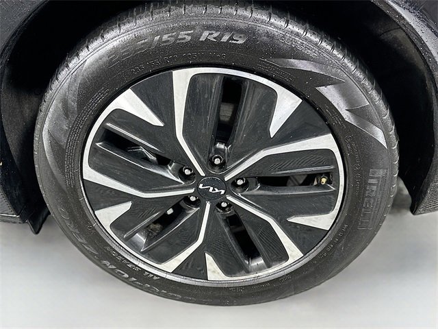 Used 2024 Kia EV6 Wind image 32