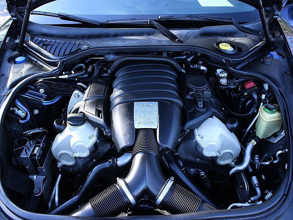 Used 2016 Porsche Panamera Edition RWD image 26