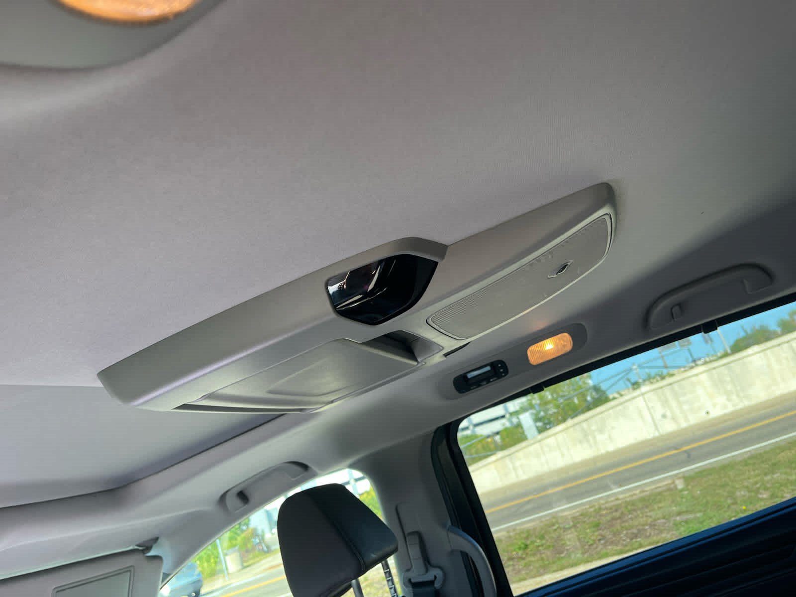 Used 2022 Honda Odyssey Touring image 9