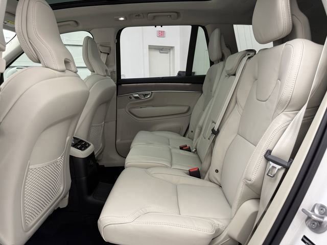 New 2026 Volvo XC90 T8 Ultra w/ Protection Package Premier image 24