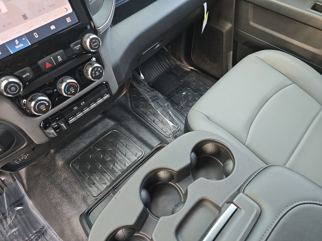 New 2026 RAM 3500 Tradesman w/ Chrome Appearance Group AWD/4WD image 24
