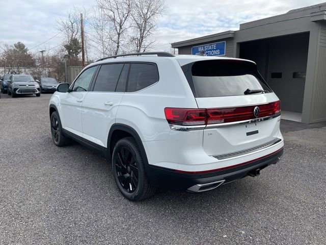 New 2026 Volkswagen Atlas SE image 2