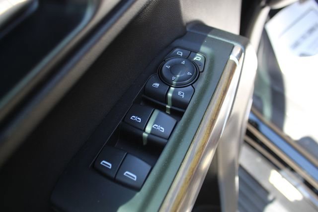 Used 2022 Chevrolet Silverado 1500 High Country w/ Safety Package II AWD/4WD image 12