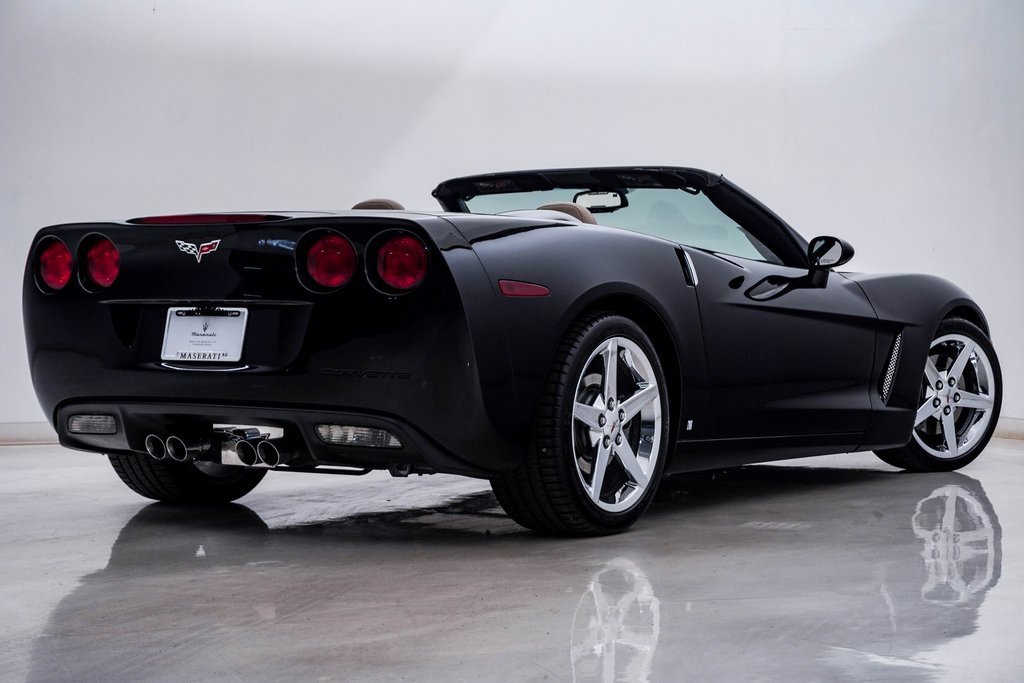 Used 2007 Chevrolet Corvette Convertible w/ Preferred Equipment Group image 11