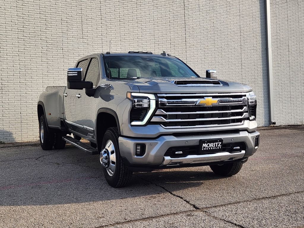 New 2026 Chevrolet Silverado 3500 High Country w/ High Country Premium Package image 2