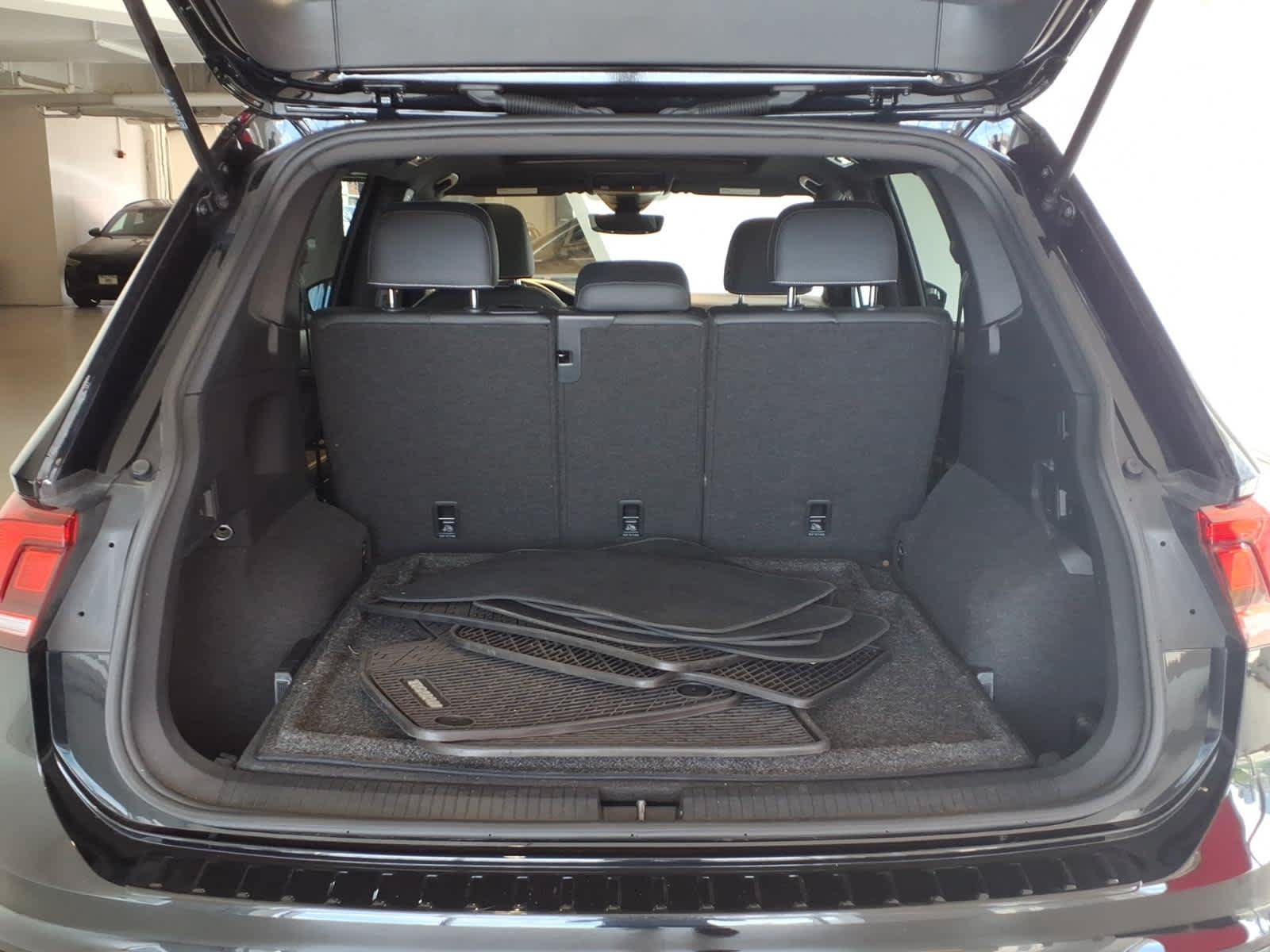 Used 2023 Volkswagen Tiguan SE R-Line AWD/4WD image 20
