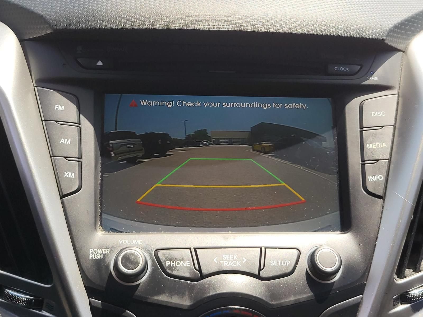 Used 2016 Hyundai Veloster FWD image 20