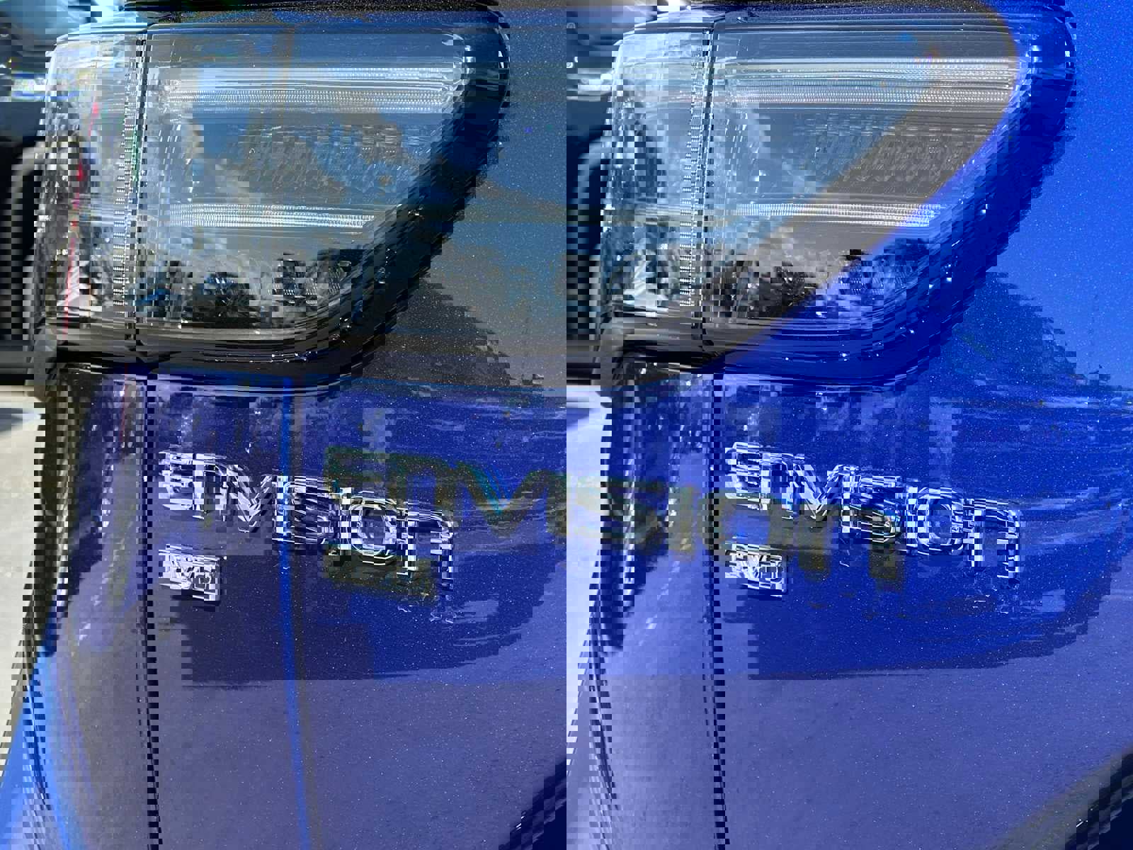 New 2025 Buick Envision Avenir image 14