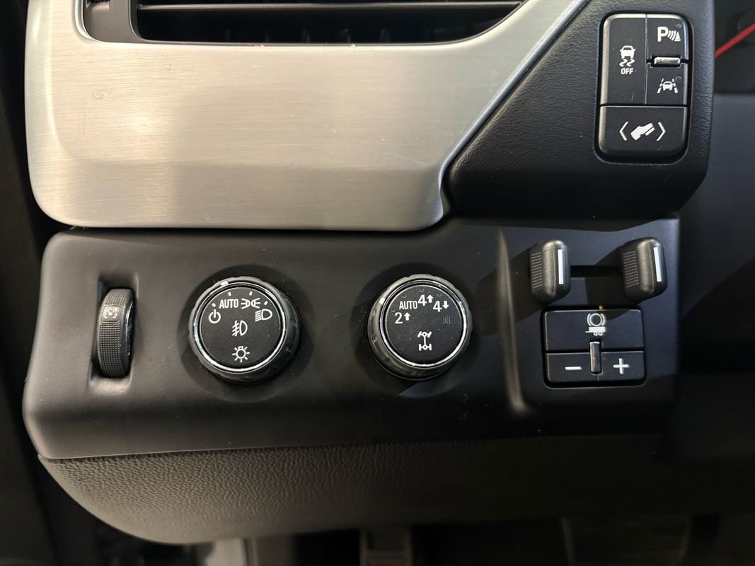 Used 2018 GMC Yukon SLT w/ Premium Edition image 34