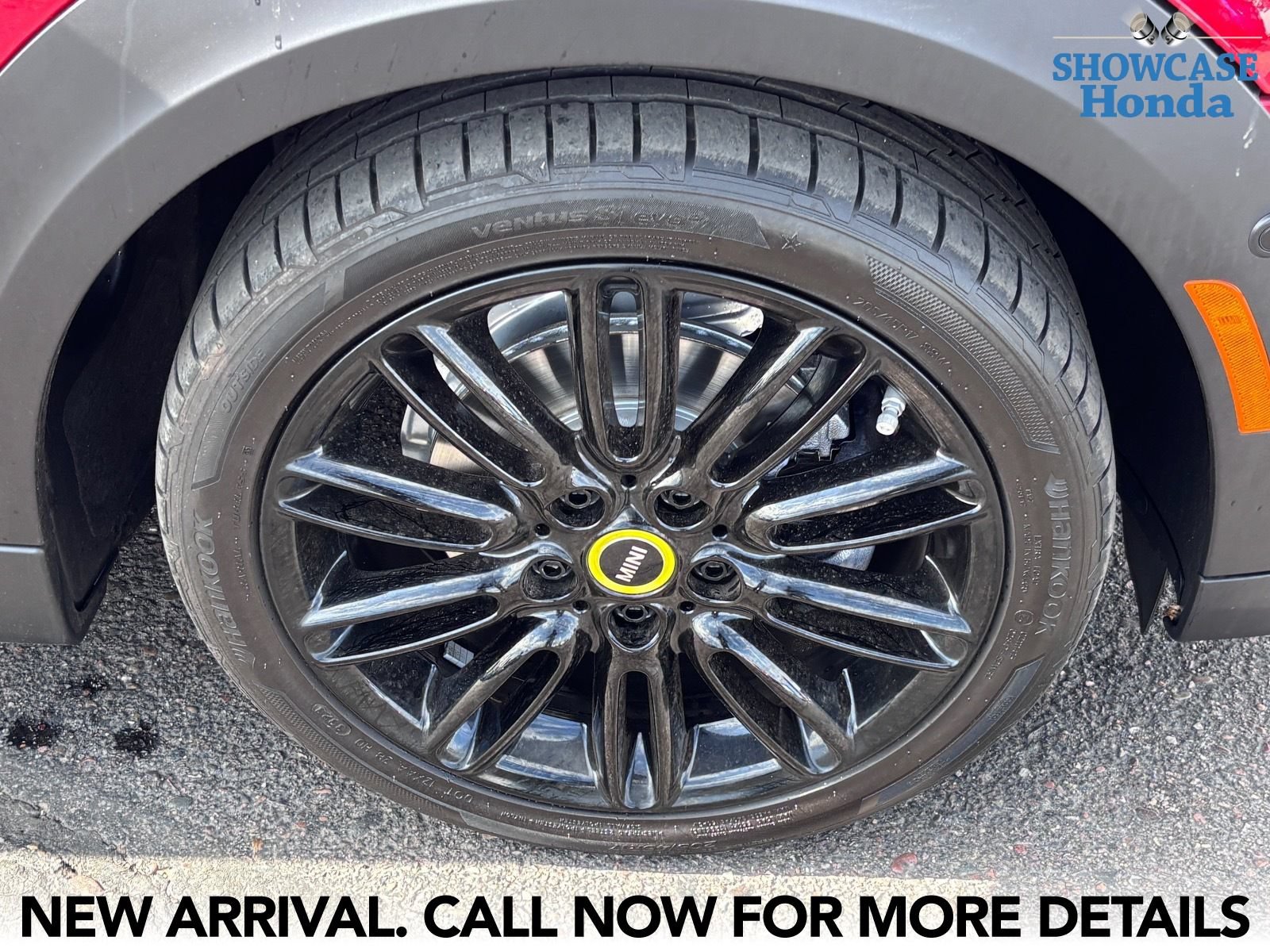 Used 2024 MINI Cooper SE FWD image 11