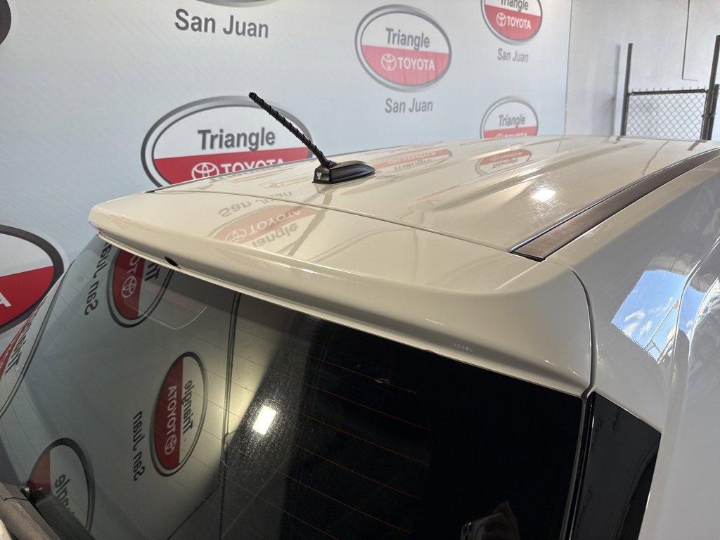 Used 2024 Hyundai Venue SE image 15