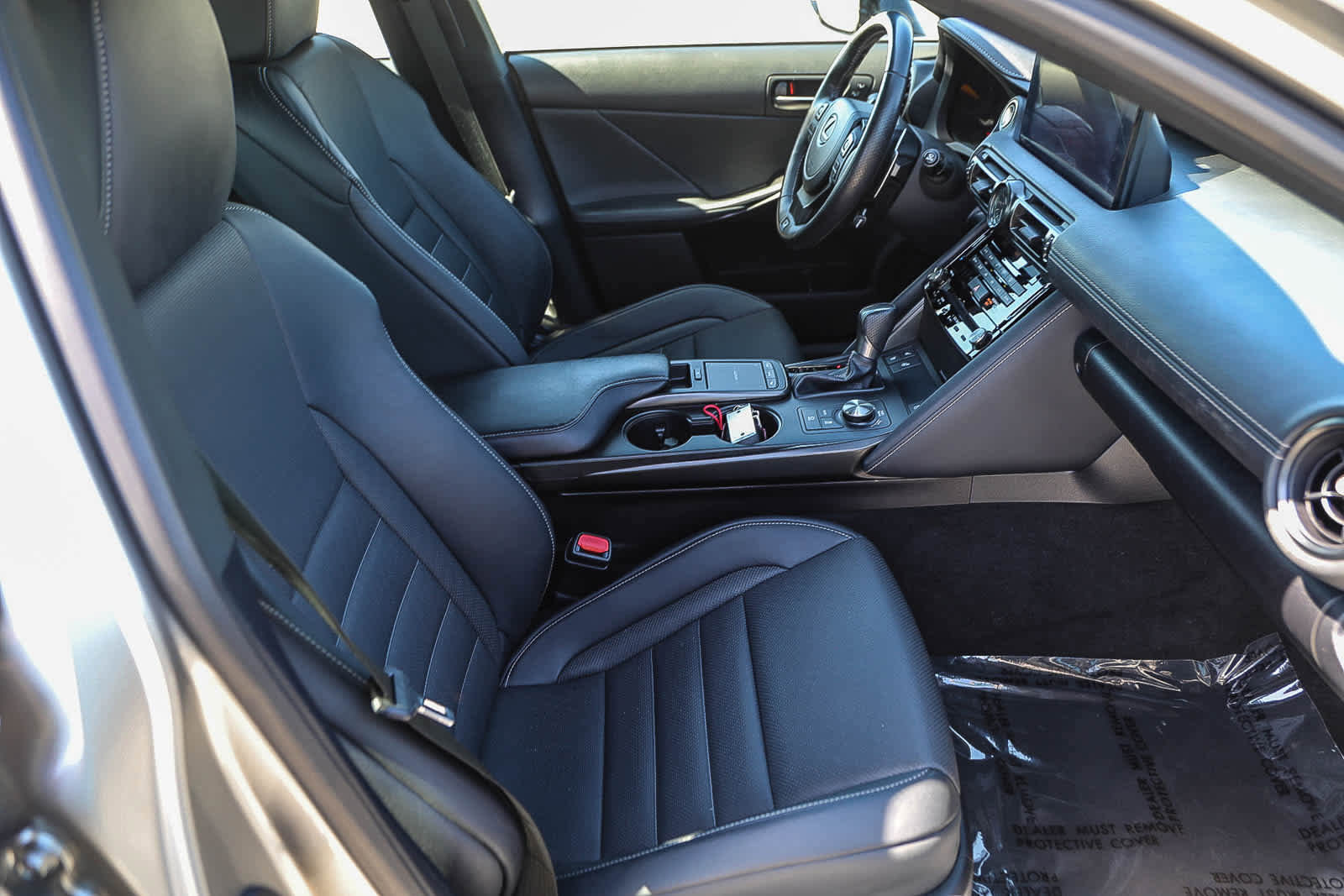 Used 2023 Lexus IS 350 F Sport w/ Navigation Package RWD image 16