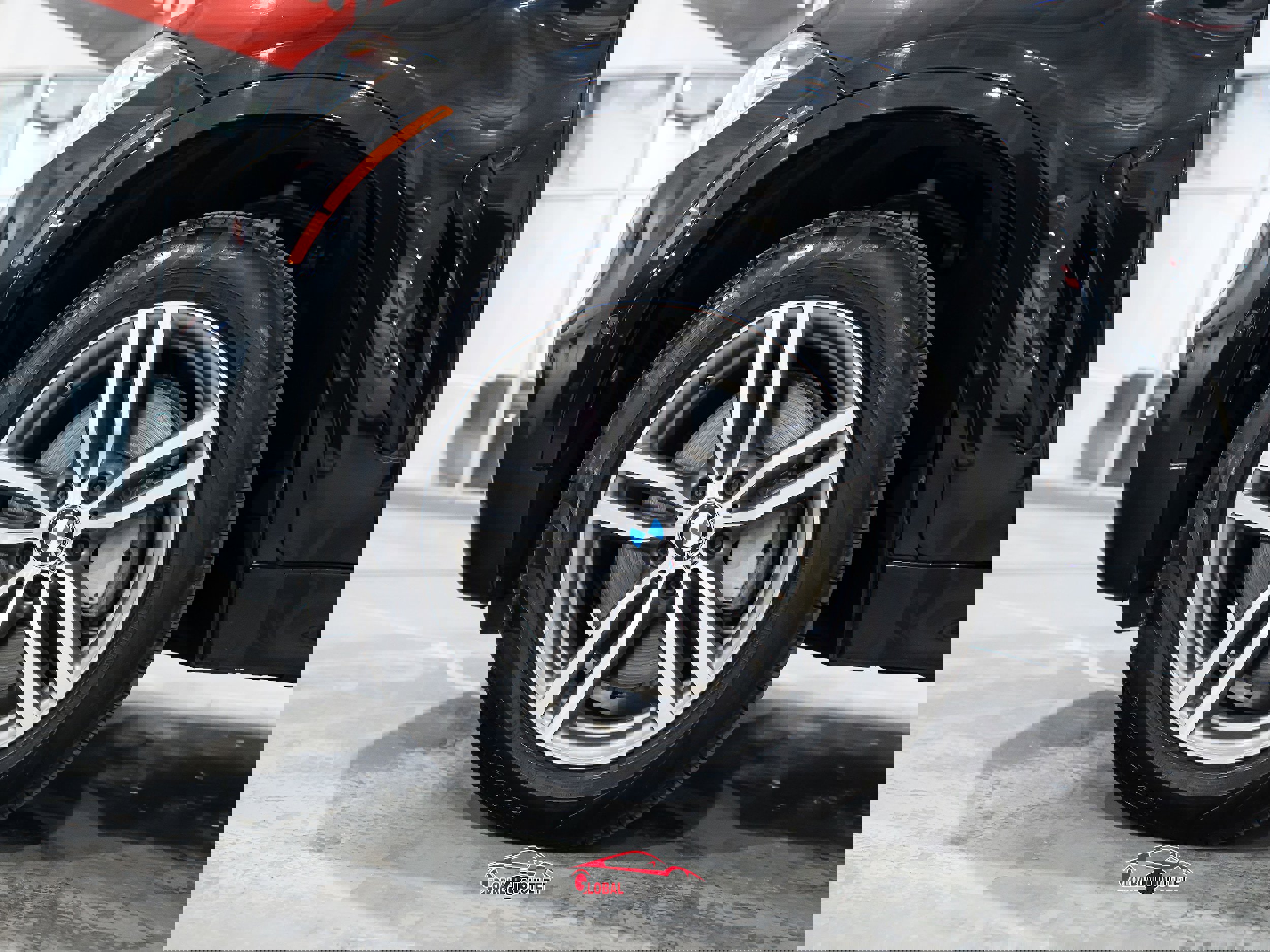 Used 2019 BMW X6 xDrive50i w/ M Sport Package image 10