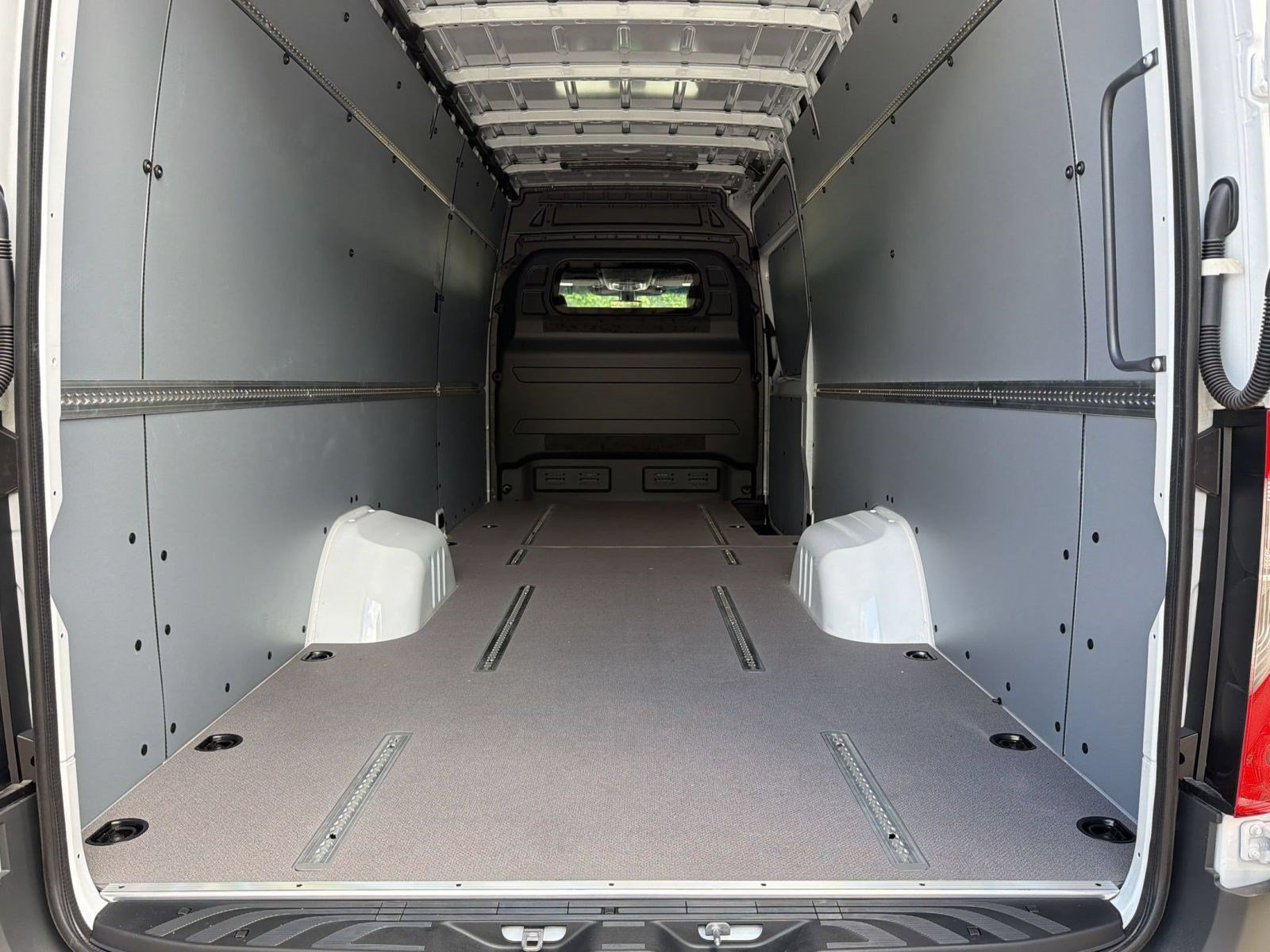 New 2026 Mercedes-Benz Sprinter 3500 image 30