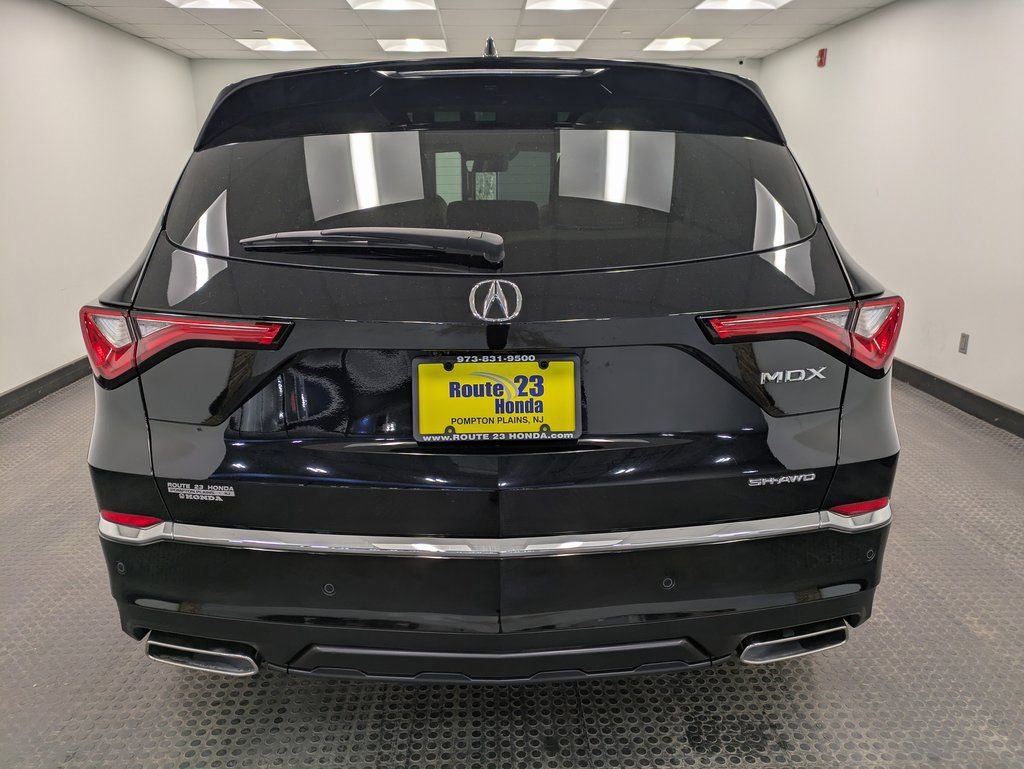 Used 2023 Acura MDX SH-AWD w/ Technology Package image 5