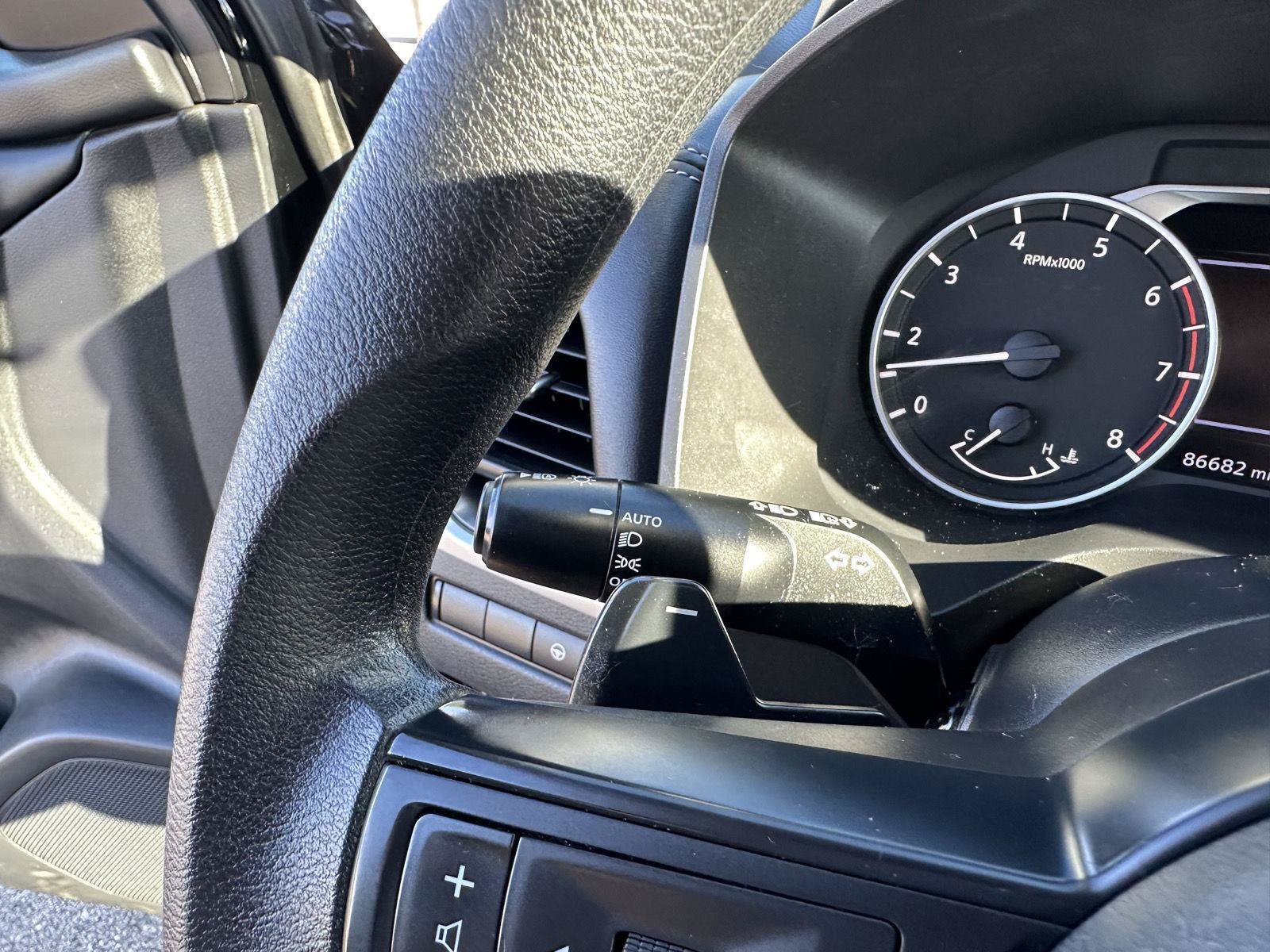 Used 2024 Nissan Rogue SV FWD image 26