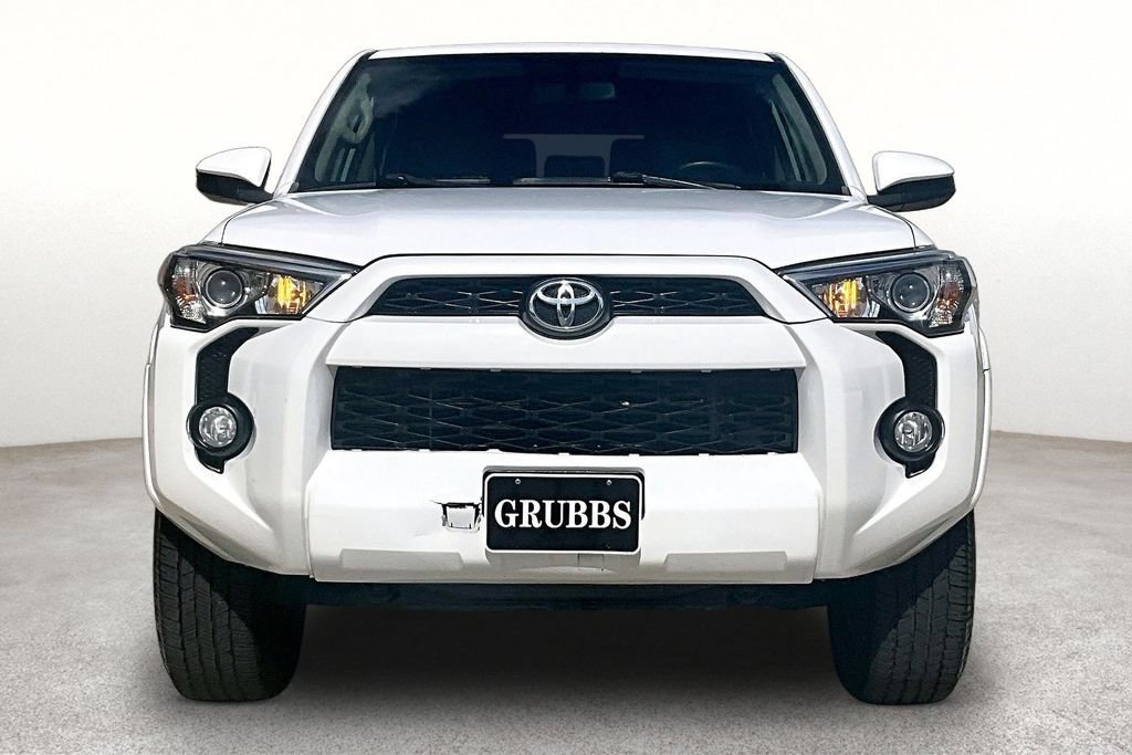 Used 2017 Toyota 4Runner SR5 RWD image 4