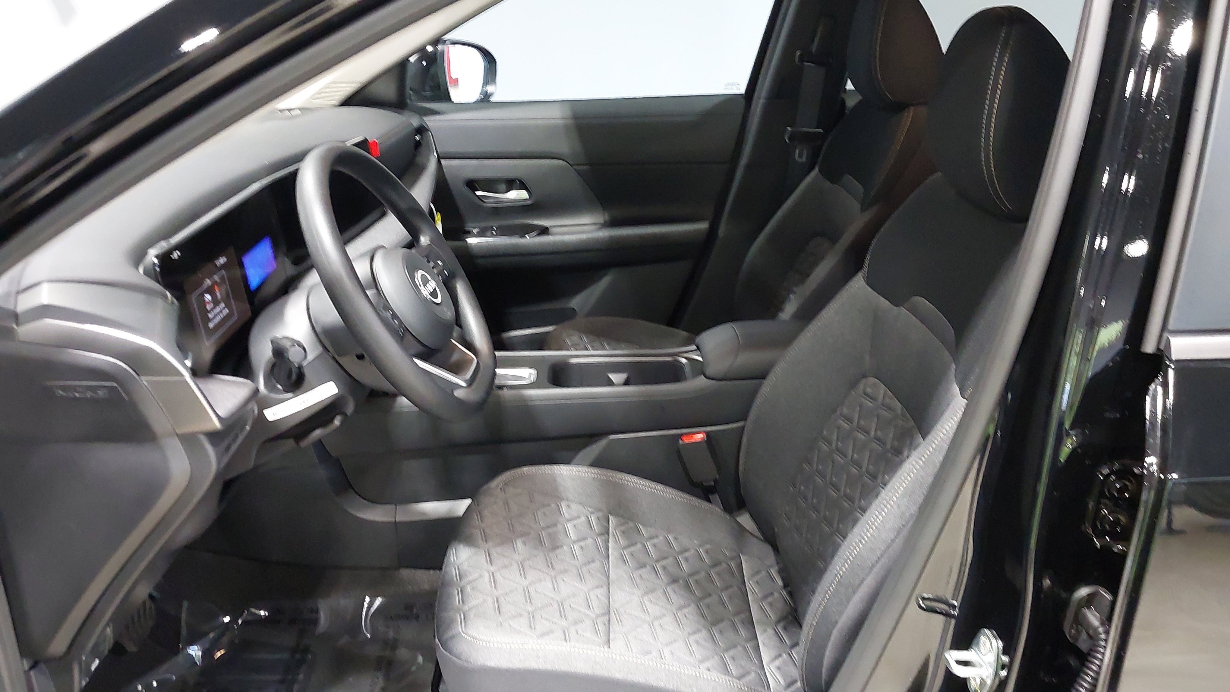 New 2026 Nissan Kicks SV w/ Cold Weather Package AWD/4WD image 20