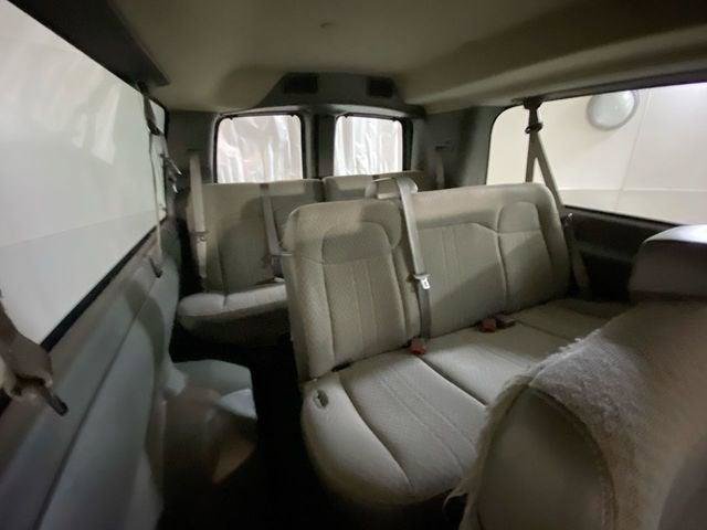 Used 2016 Chevrolet Express 3500 LT w/ LT Preferred Equipment Group RWD image 15