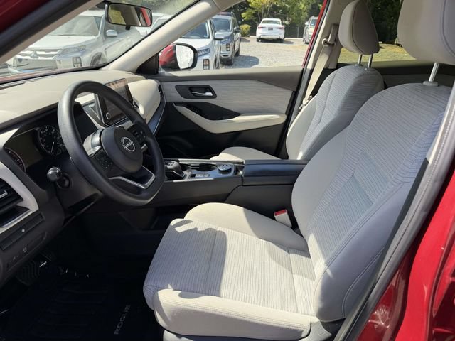 Used 2023 Nissan Rogue SV AWD/4WD image 16