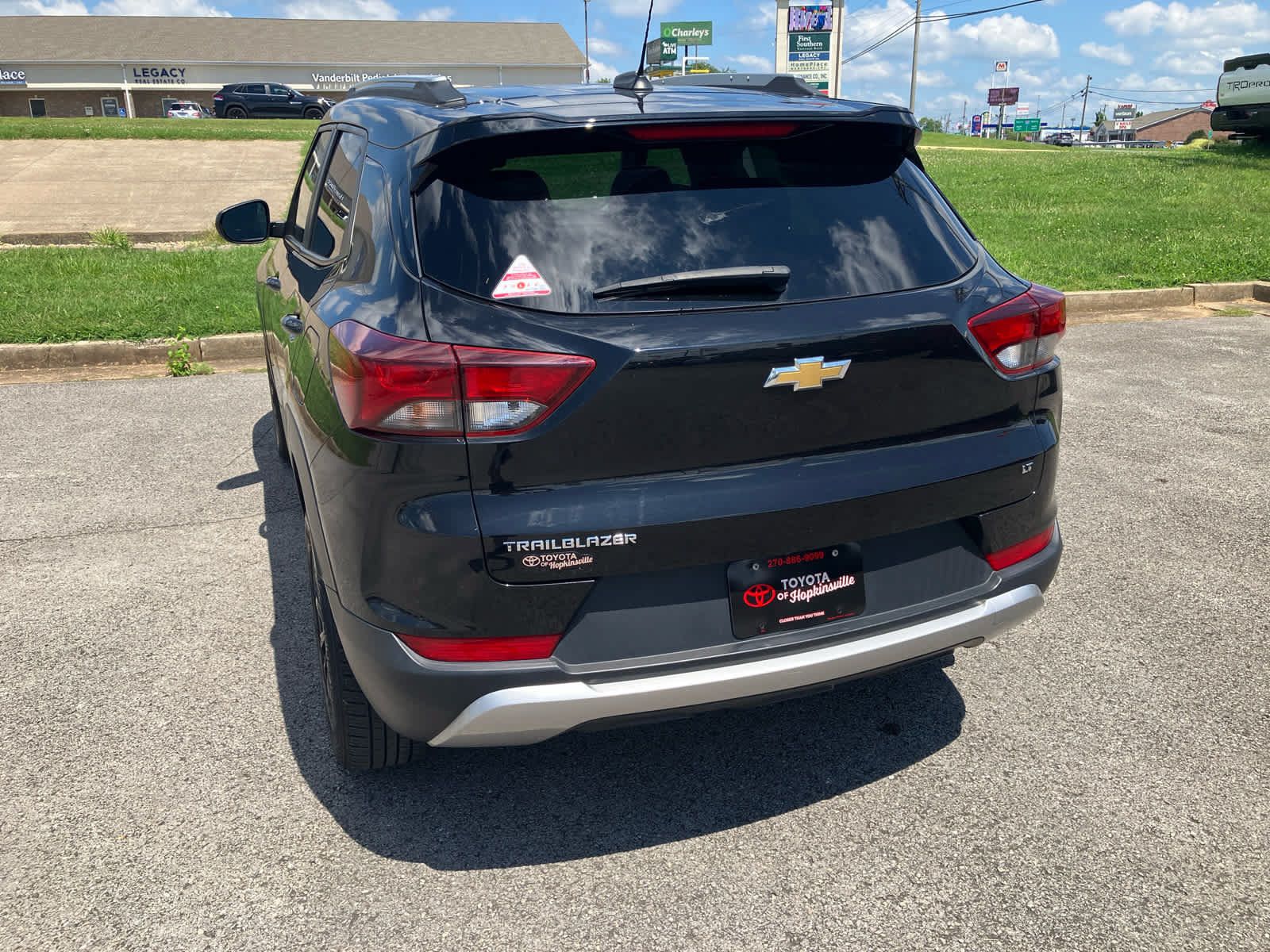 Used 2023 Chevrolet TrailBlazer LT FWD image 6