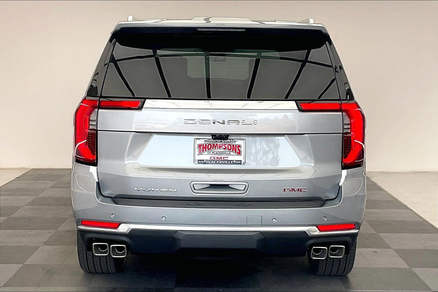 New 2026 GMC Yukon XL Denali w/ Denali Reserve Package AWD/4WD image 3