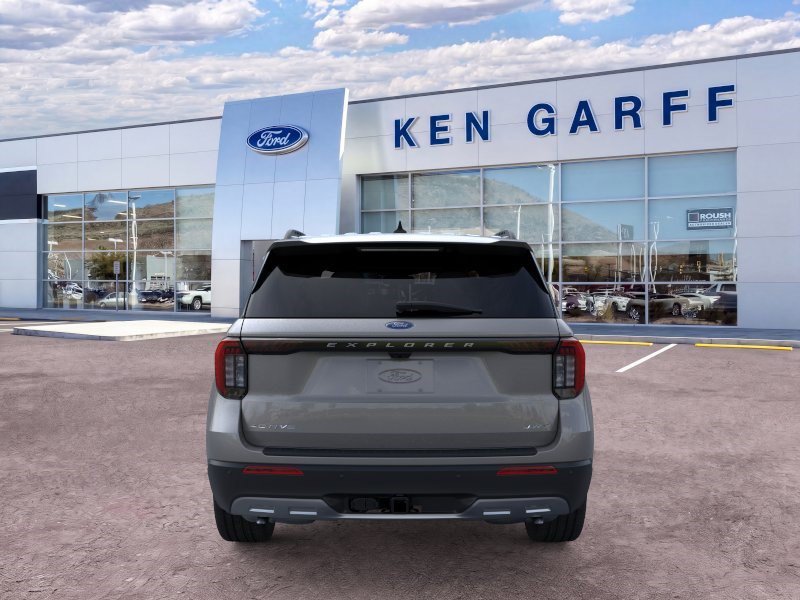 New 2026 Ford Explorer Active w/ Active Comfort Package AWD/4WD image 6