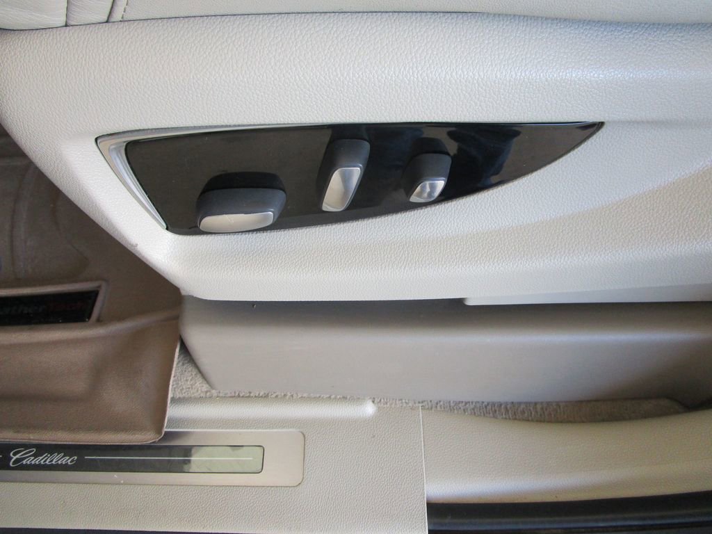 Used 2020 Cadillac Escalade Luxury image 29