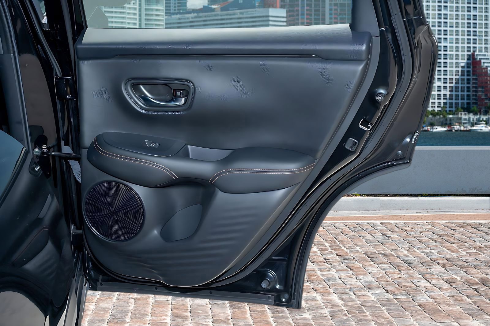 Certified 2025 Honda HR-V Sport image 14