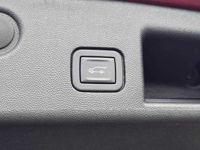 Used 2023 Chevrolet Equinox LT FWD image 9