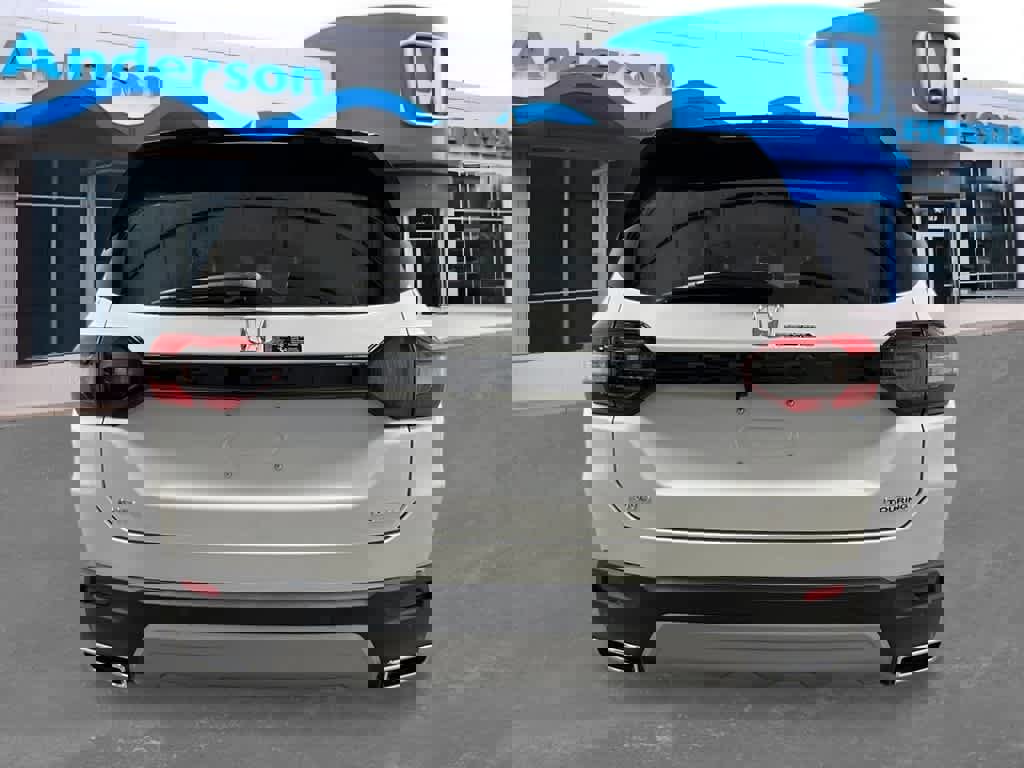 New 2025 Honda Pilot Touring image 4