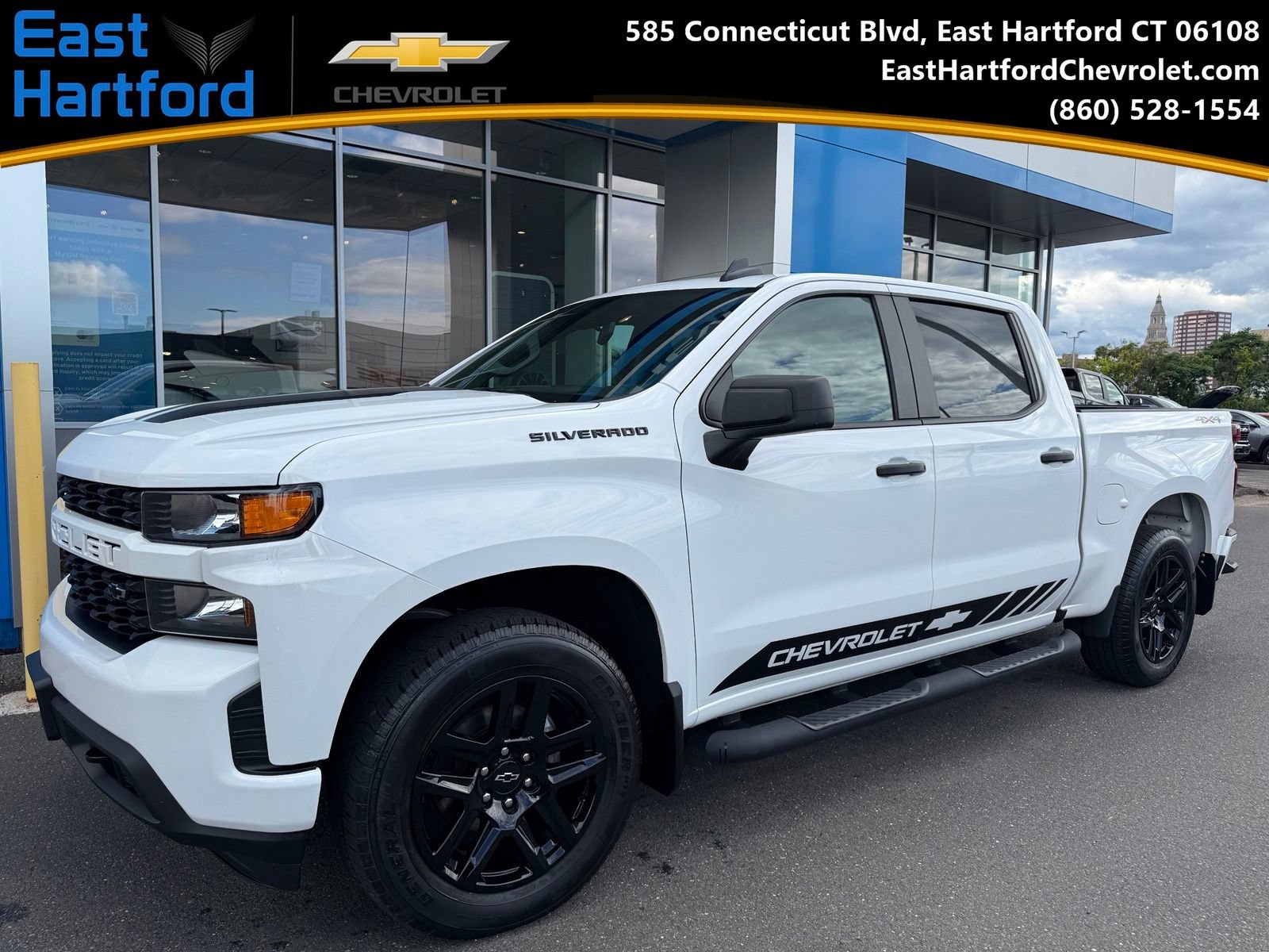 Used 2022 Chevrolet Silverado 1500 Custom w/ Rally Edition AWD/4WD image 1