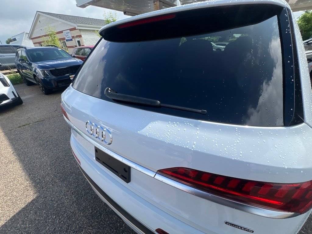 Used 2021 Audi Q7 2.0T Premium AWD/4WD image 35