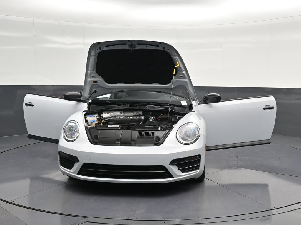 Used 2017 Volkswagen Beetle 1.8T S FWD image 25