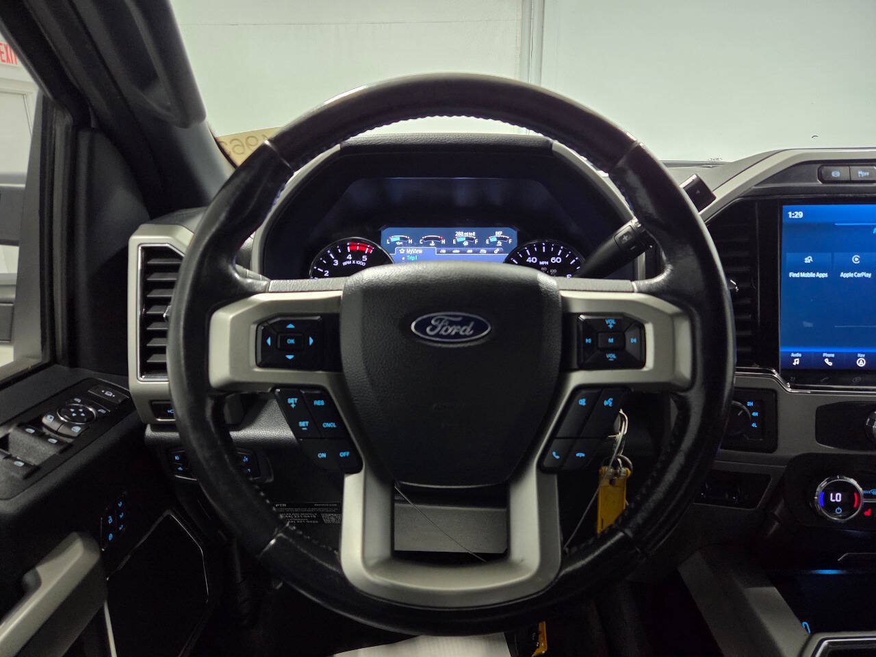Used 2022 Ford F250 Lariat w/ Lariat Value Package AWD/4WD image 17