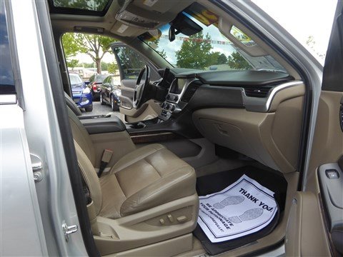 Used 2019 Chevrolet Suburban LT image 29