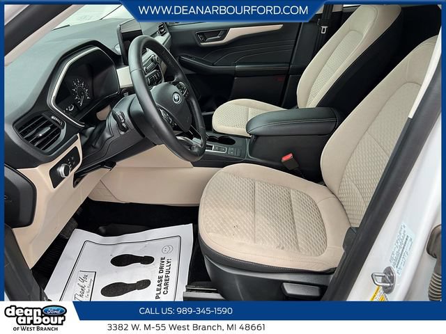Used 2022 Ford Escape SE w/ Cold Weather Package FWD image 9