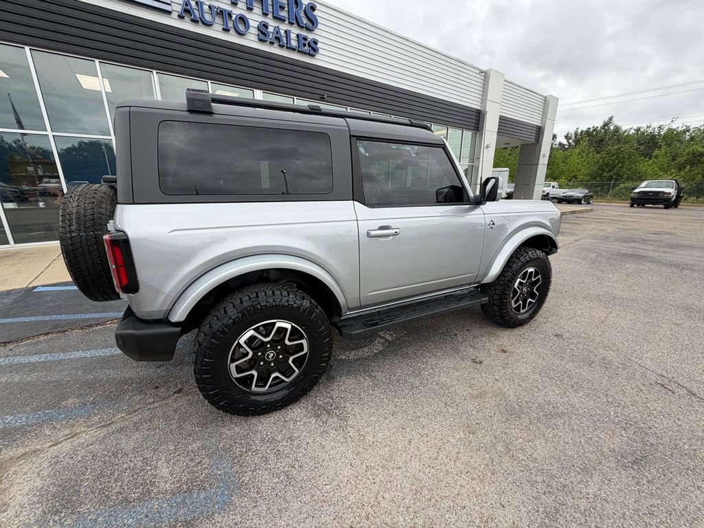 Used 2022 Ford Bronco Outer Banks AWD/4WD image 4