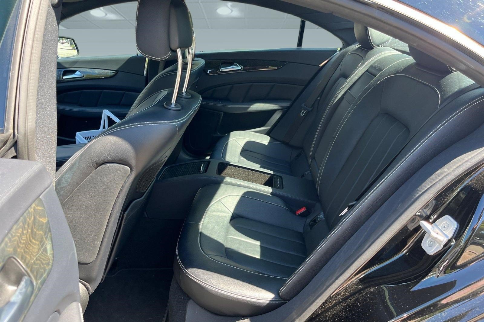 Used 2015 Mercedes-Benz CLS 400 image 9