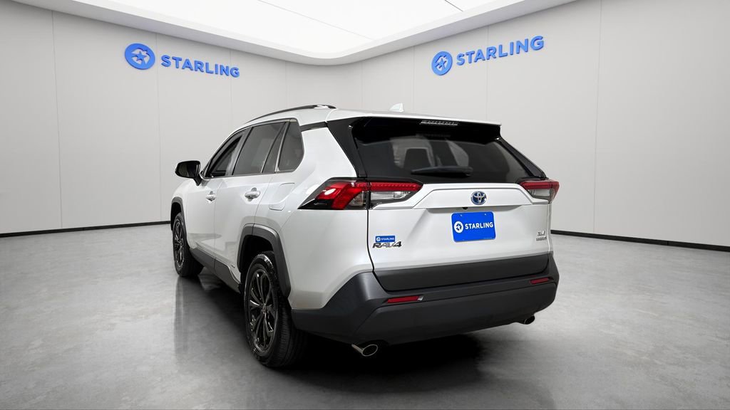 Used 2023 Toyota RAV4 XLE Premium AWD/4WD image 6