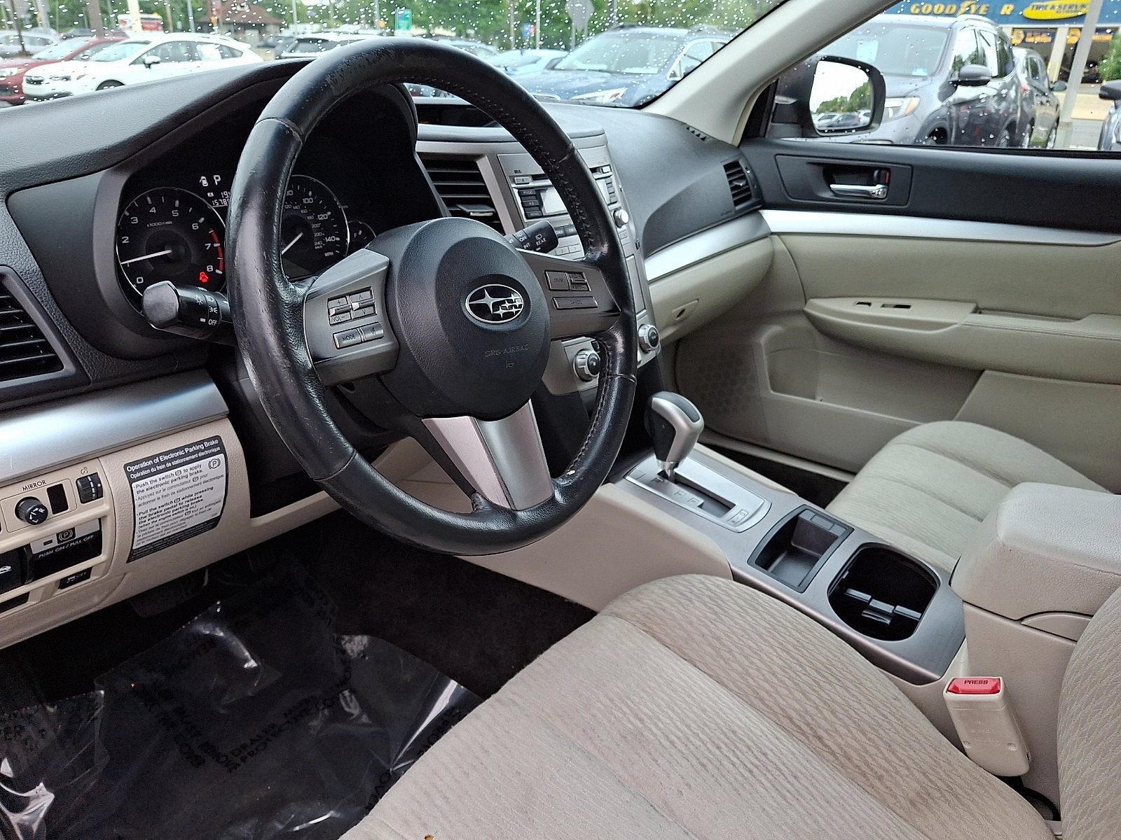 Used 2011 Subaru Outback 2.5i Premium AWD/4WD image 16