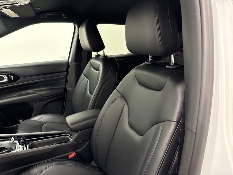 New 2026 Jeep Compass Limited image 19