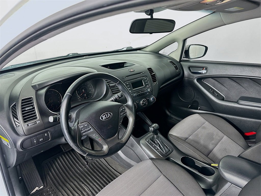 Used 2015 Kia Forte EX image 9