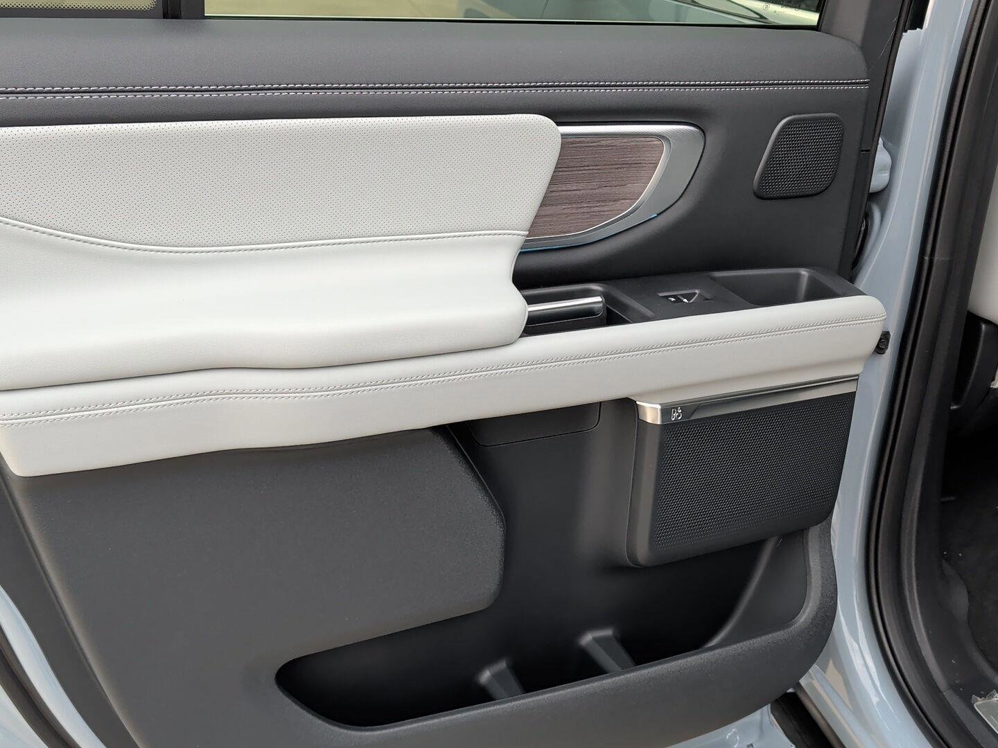 New 2026 Ford Expedition Max Platinum AWD/4WD image 25