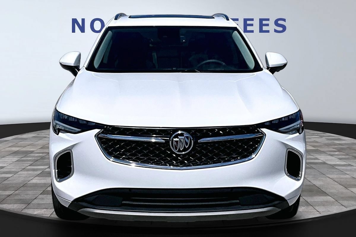 Used 2021 Buick Envision Avenir FWD image 2