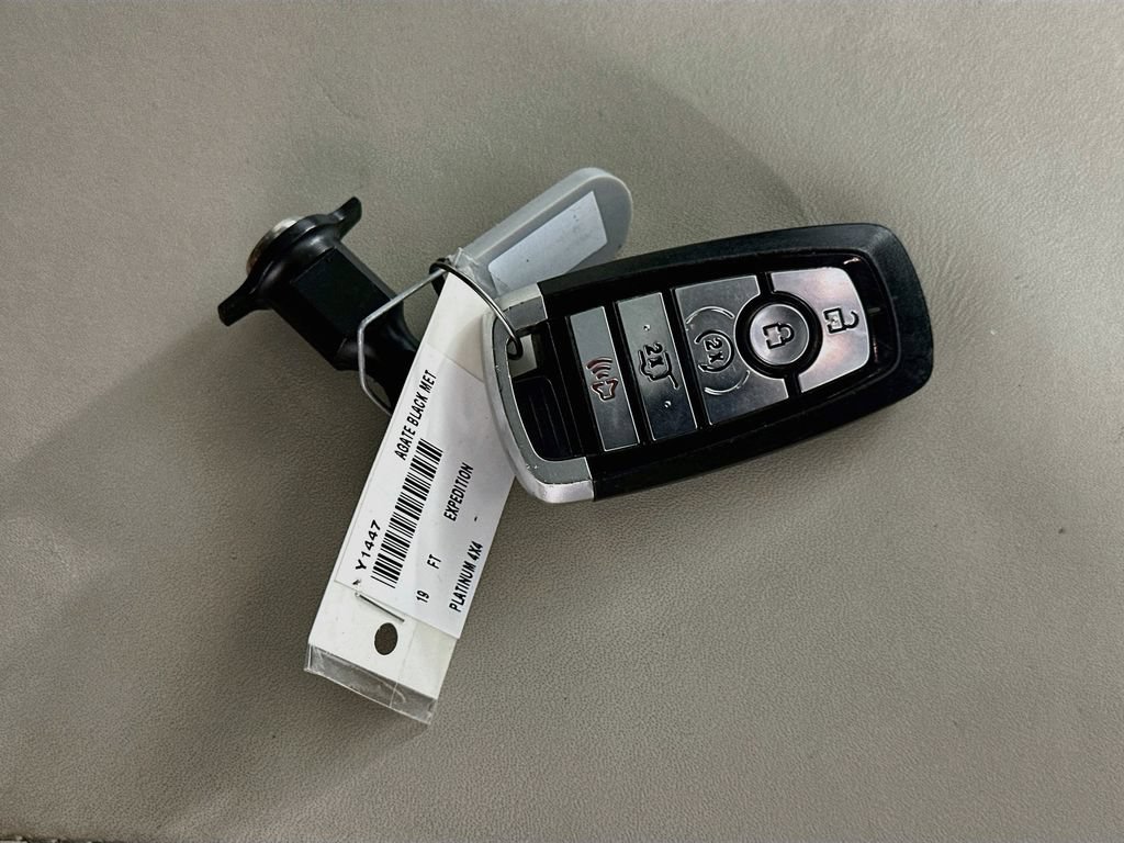 Used 2019 Ford Expedition Platinum AWD/4WD image 36