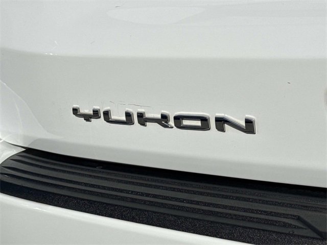 Used 2021 GMC Yukon XL SLT w/ SLT Luxury Package image 5